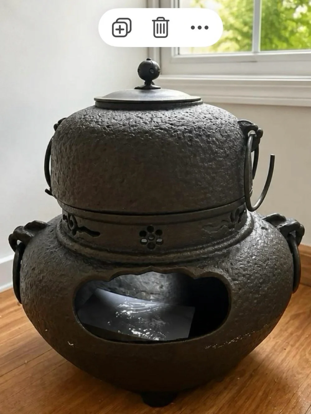 Antique Style Cast Iron Kettle Warmer - Dark Brown/Black